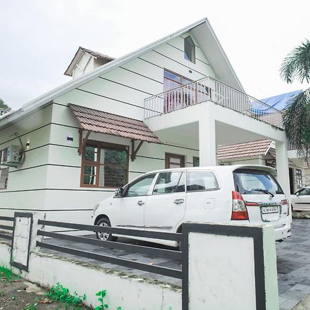 Skyview Villa Athirappilly Buitenkant foto